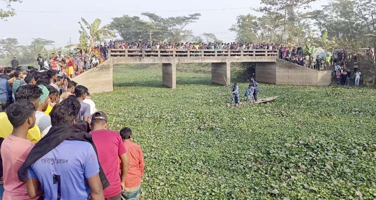 শাহরাস্তিতে অজ্ঞাত ব্যক্তির লাশ উদ্ধার