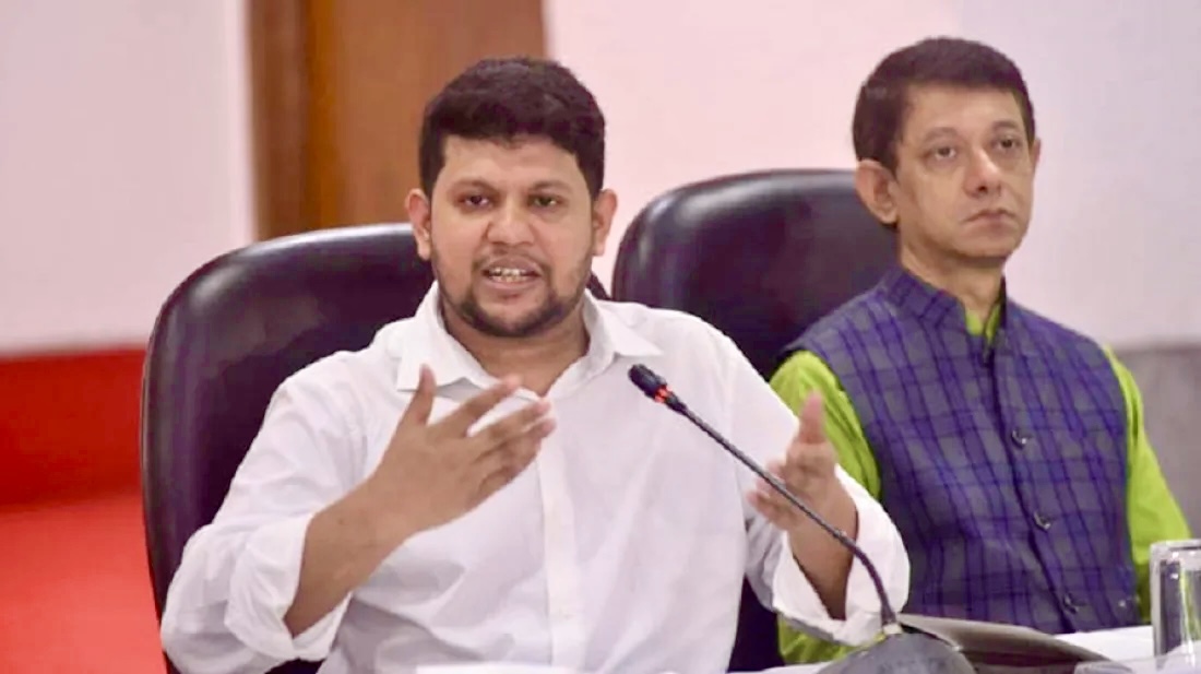 উপদেষ্টা পদ নিয়ে অনিশ্চয়তায় তথ্য উপদেষ্টা মাহফুজ আলম