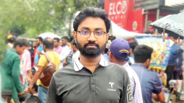 পুরান ঢাকায় বাসার সিঁড়ি থেকে জবি ছাত্রদল নেতার রক্তাক্ত লাশ উদ্ধার