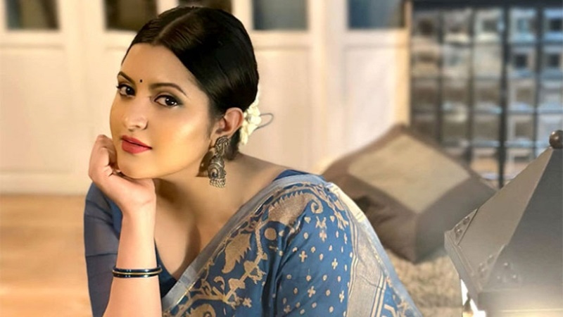 আজ থেকে মালয়েশিয়া সফরের ছবি-ভিডিও শেয়ার করবেন পরীমণি