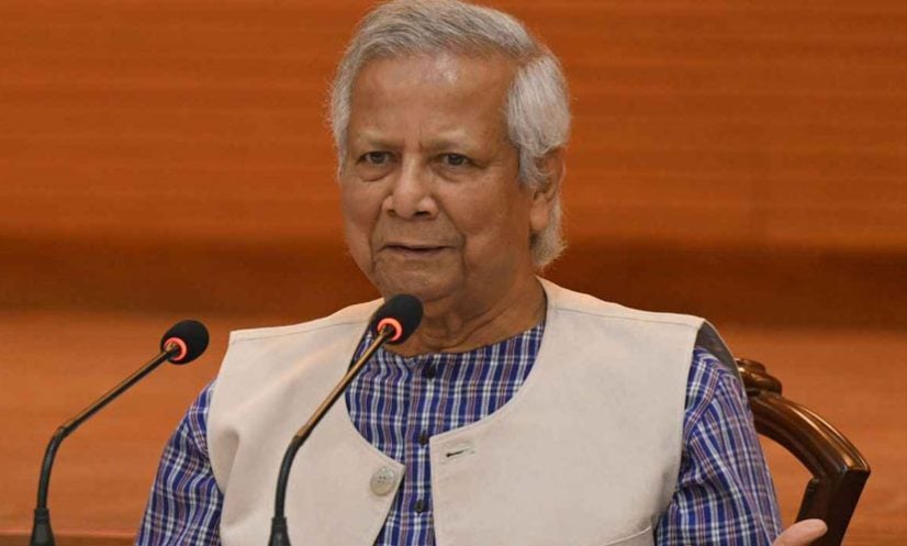 খালেদা জিয়ার শারীরিক অবস্থায় গভীর উদ্বেগ প্রকাশ করে দেশবাসীর কাছে দোয়া চেয়েছেন প্রধান উপদেষ্টা