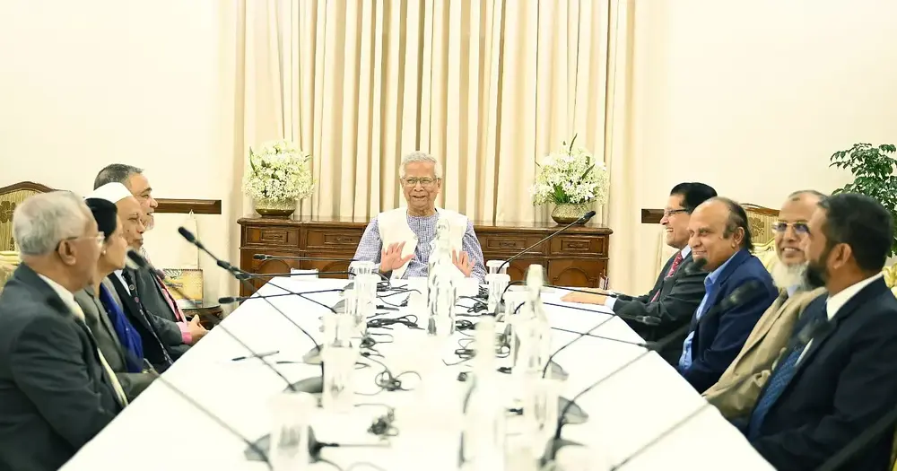 নির্বাচন ও গণভোটের প্রস্তুতি নিয়ে প্রধান উপদেষ্টাকে অবহিত করল ইসি