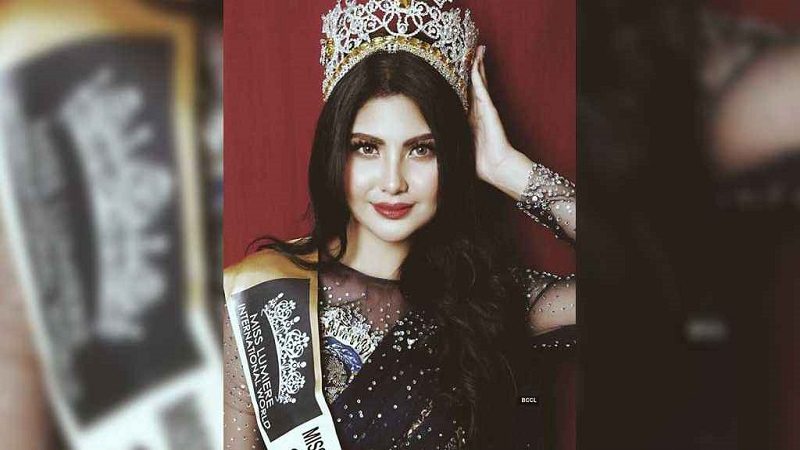 লোভনীয় প্রস্তাব ফিরিয়ে দিয়ে যা বললেন অভিনেত্রী অ্যামি নূর