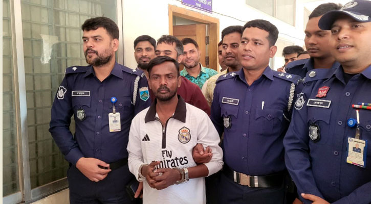 <span>পালানোর চেষ্টা করলে পুলিশ ধাওয়া দিয়ে আটক করে / </span>হিরো আলম গ্রেফতার