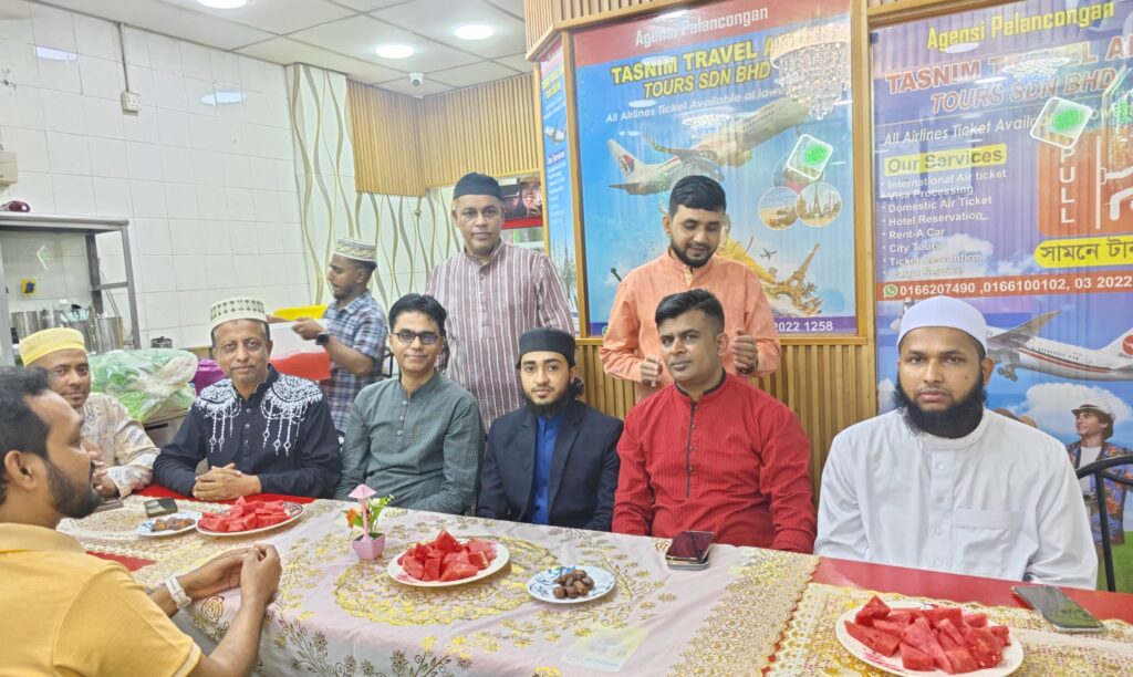মালয়েশিয়ায় কোরআানের পাখি আবু রায়হানকে নিয়ে প্রবাসীদের হৃদয়ছোঁয়া ইফতার