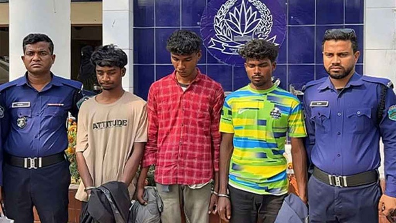 নওগাঁয় তরুণীকে সংঘবদ্ধ ধর্ষণের অভিযোগ, গ্রেপ্তার ৩