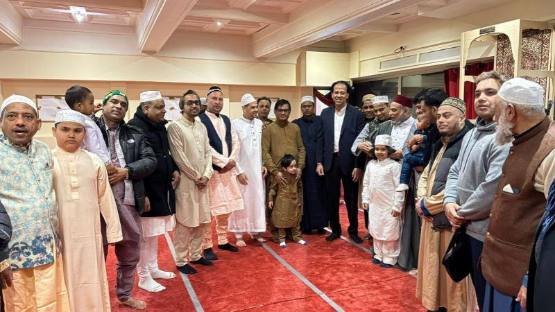 ফ্রান্সে উৎসবমুখর পরিবেশে পবিত্র ঈদুল ফিতর উদযাপিত