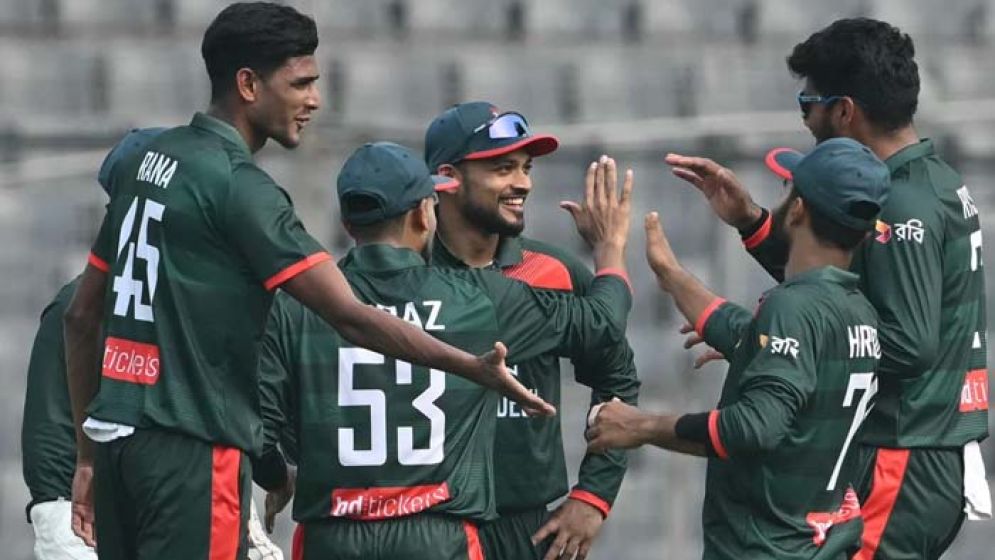বাংলাদেশের পেস-স্পিন জুটিতে পাকিস্তান গুটিয়ে গেল ১১৪ রানে