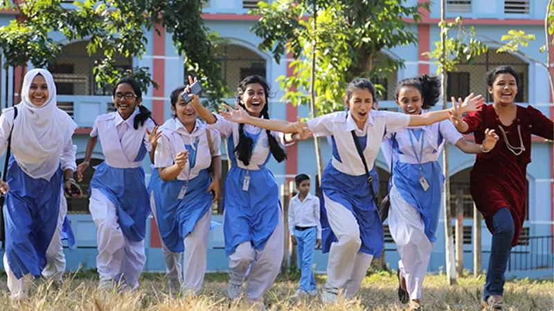 দীর্ঘ ছুটি শেষে আজ থেকে খুলছে দেশের সব শিক্ষাপ্রতিষ্ঠান