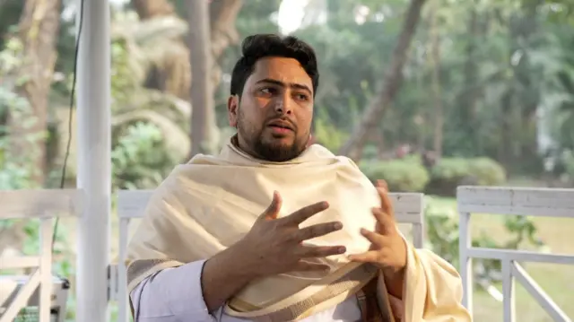 <span>নাহিদ ইসলাম / </span>আওয়ামী লীগের জায়গায় শুধু বিএনপি, বাকিসবই আগের মতো