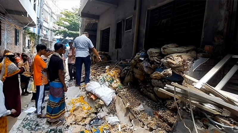 নারায়ণগঞ্জে গ্যাস বিস্ফোরণে একই পরিবারের ৫ জন দগ্ধ