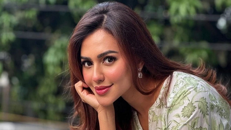 <span>অভিনেত্রী নুসরাত ফারিয়া / </span>১ দিন যদি ১ ইঞ্চি মোটা লাগে, পরের দিন মেরে ফেলবে