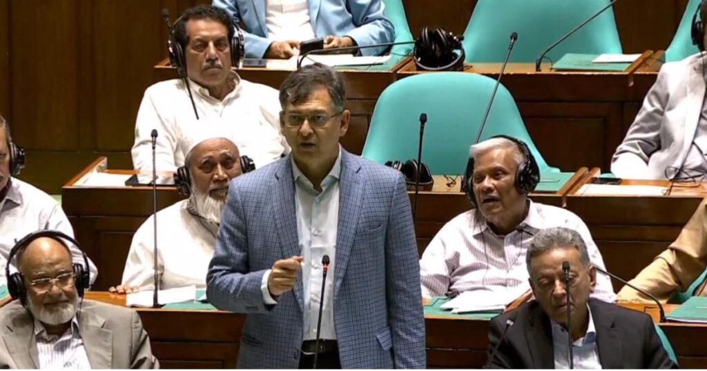 দেশের ৭৫টি কারাগারে মোট বন্দি আছে ৭৭ হাজার ৪০ জন – স্বরাষ্ট্রমন্ত্রী