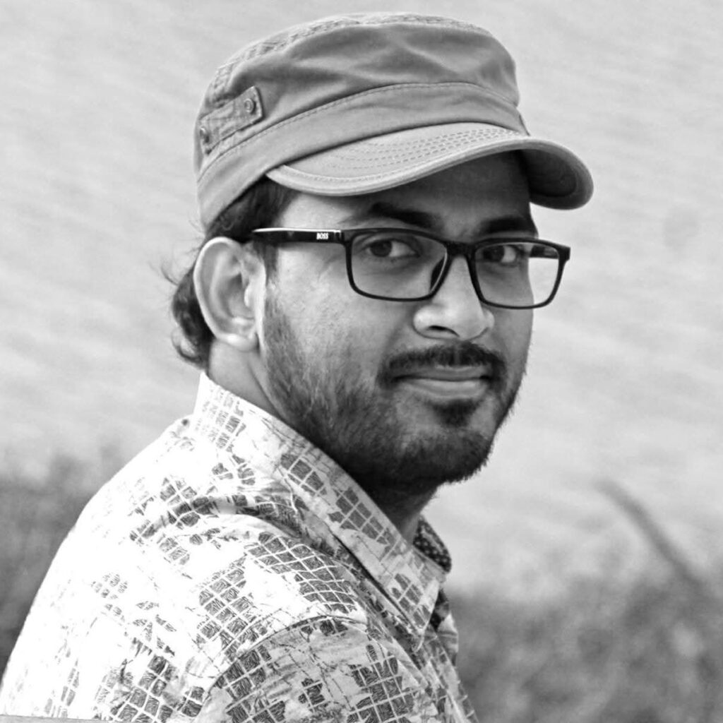 <span>জীবিত সাংবাদিককে ‘শহীদ’ দেখিয়ে ছবি, এনসিপির দুঃখপ্রকাশ / </span>আমি মরি নাই’ এনসিপির অনুষ্ঠানে ভুল তথ্য নিয়ে প্রশ্ন তুললেন সাংবাদিক মিজানুর রহমান