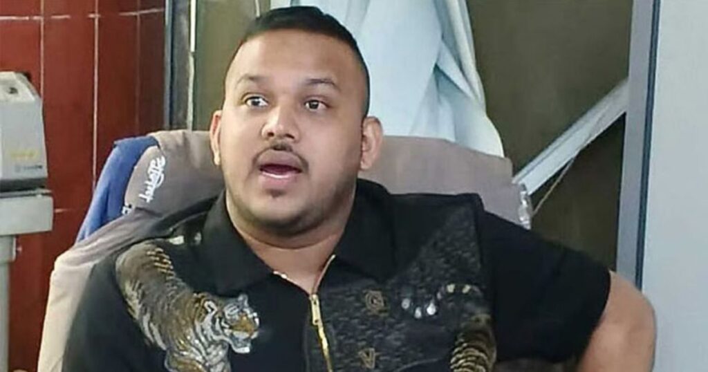 প্রিজন ভ্যান থেকে ২৫ মামলার আসামি ‘পিচ্চি রাজা’র পলায়ন, সাময়িক বরখাস্ত ৫ পুলিশ সদস্য